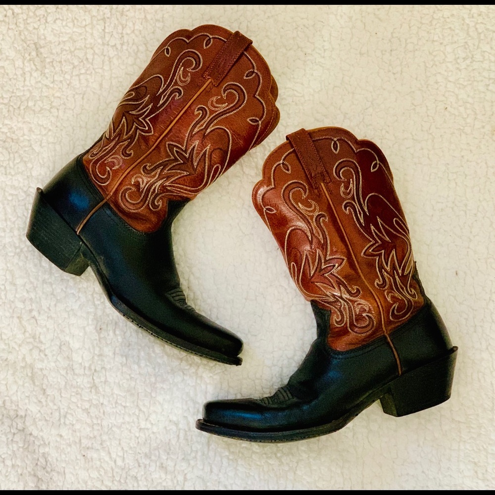 Ariat Cowboy boots size 9B black & brown leather